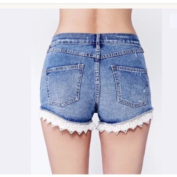 Free People Lace Trim Distressed Crochet Shorts 27 - Picture 3 of 13